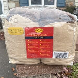 PolarFleece Sheet Set with Bonus Pillowcases - Queen